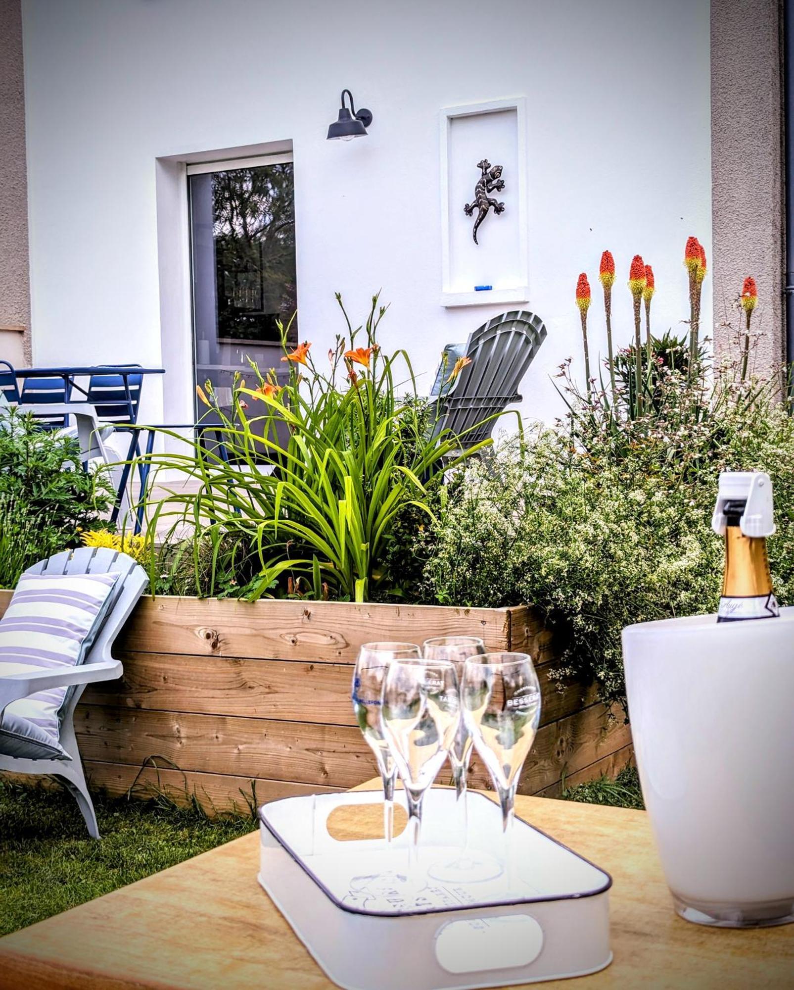 Le Cemarose: Spa, Jardin, Terrasse Et Jolie Vue Au Coeur D'Épernay Exterior foto