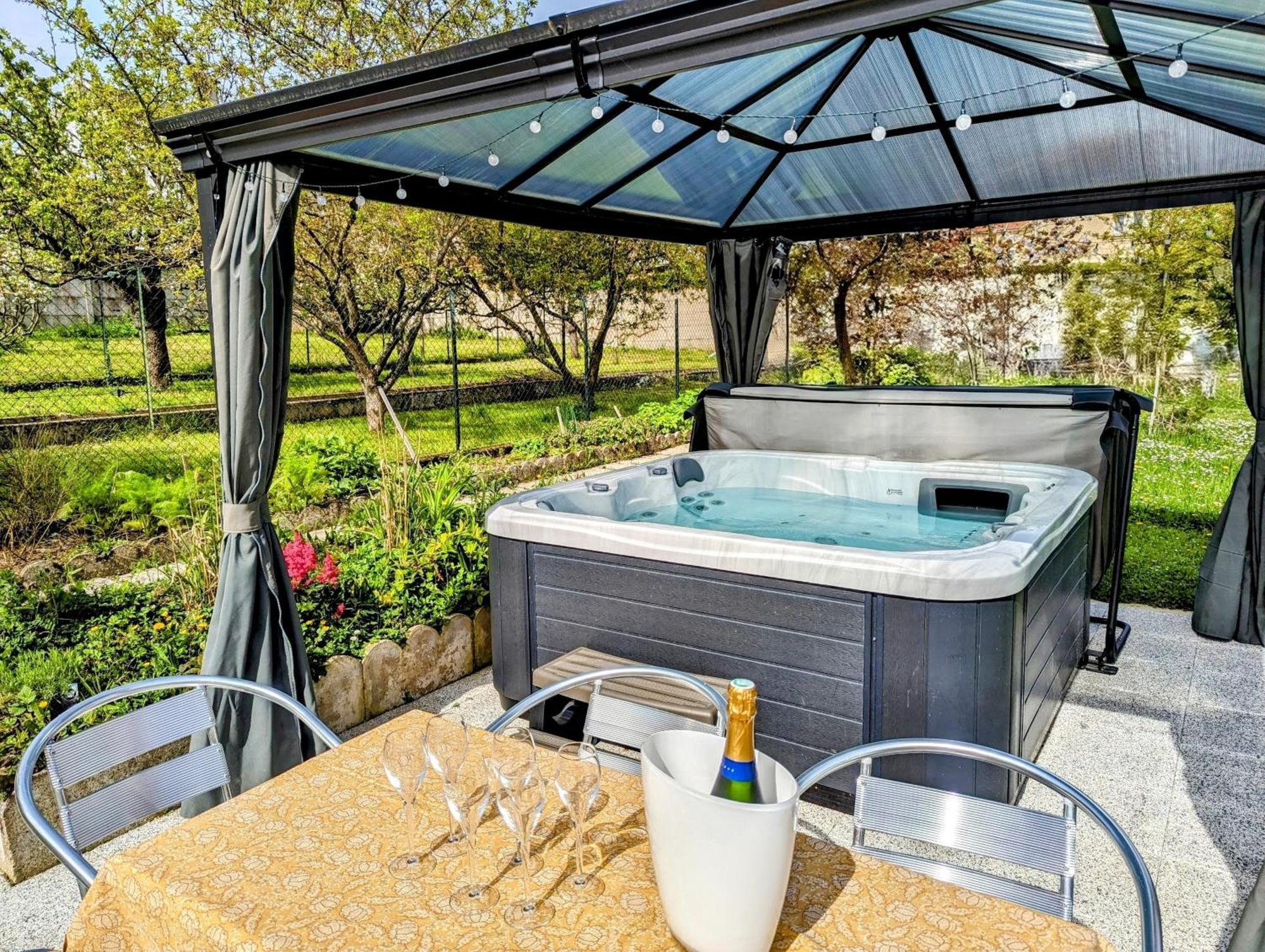 Le Cemarose: Spa, Jardin, Terrasse Et Jolie Vue Au Coeur D'Épernay Exterior foto