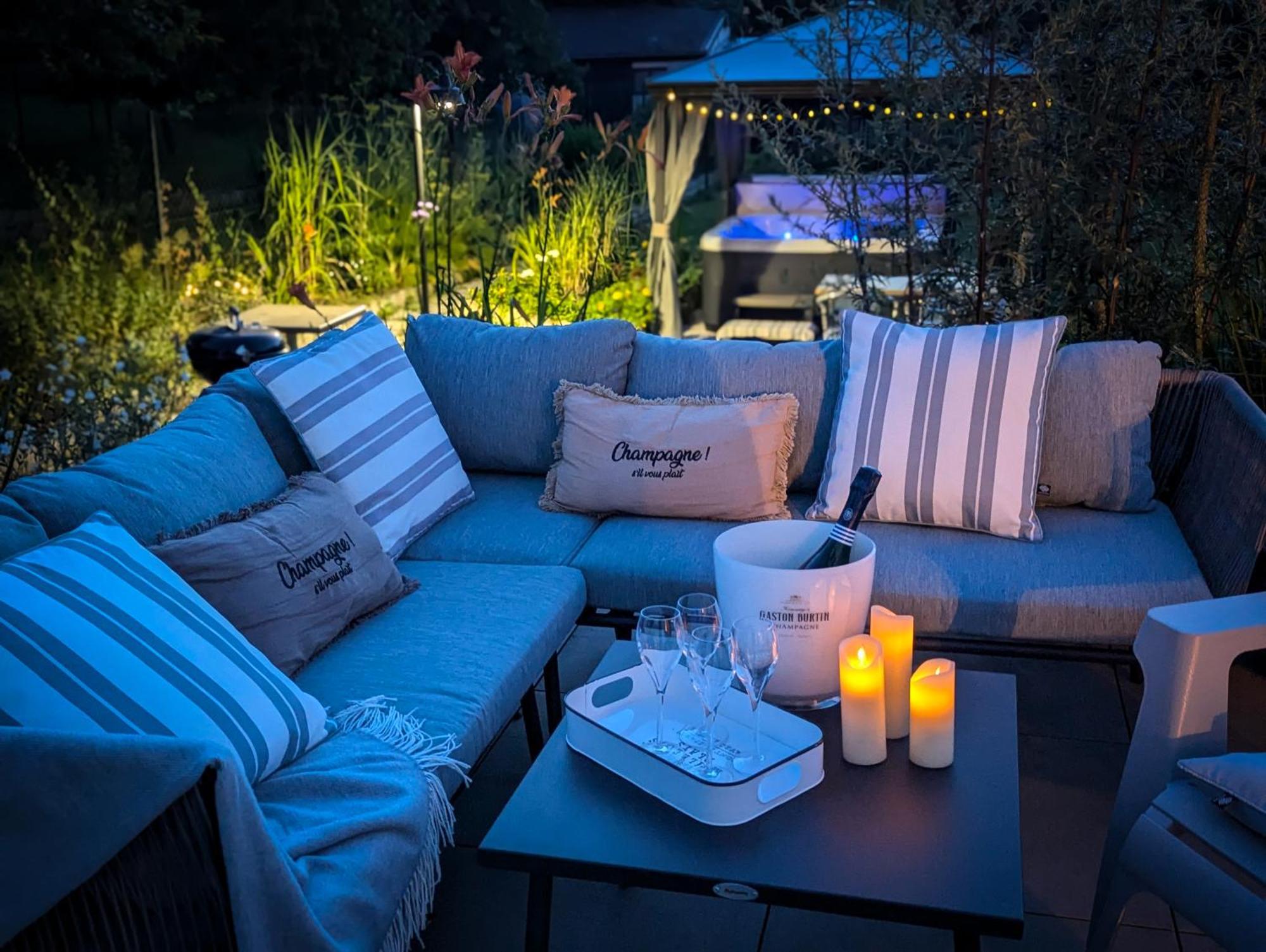 Le Cemarose: Spa, Jardin, Terrasse Et Jolie Vue Au Coeur D'Épernay Exterior foto